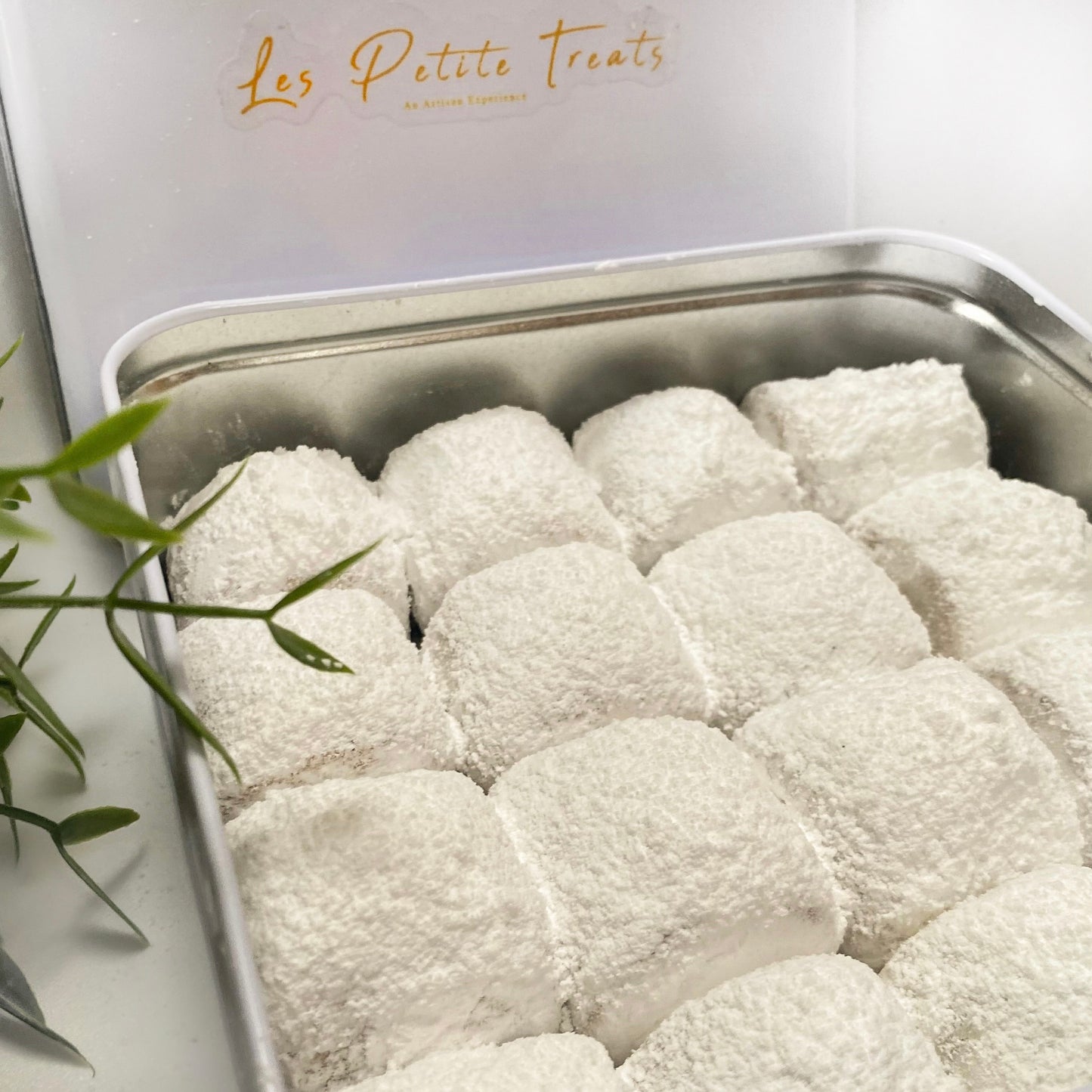 ALGERIAN ALMOND LEMON SNOWBITES